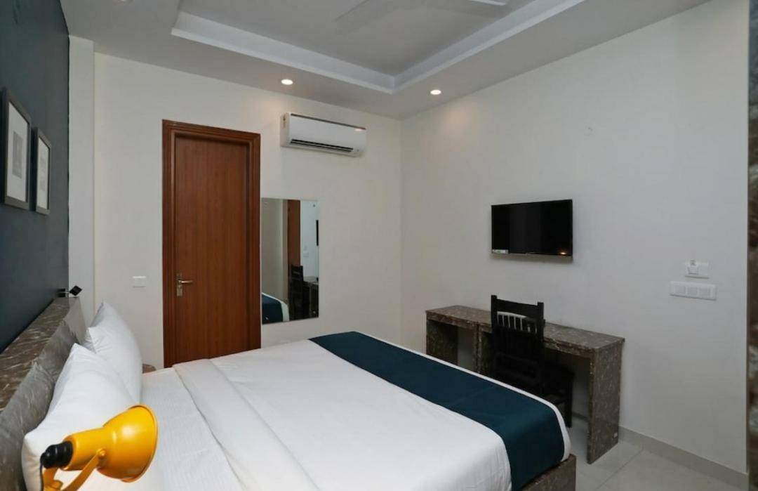 Hotel Galaxy Inn Gurgaon Luaran gambar